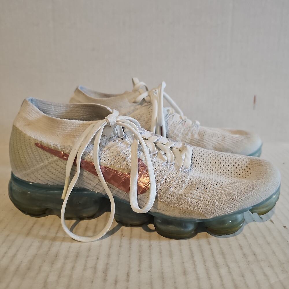 Nike Air VaporMax Flyknit Shoes Womens Size 8.5 White Rose Gold 849557-104